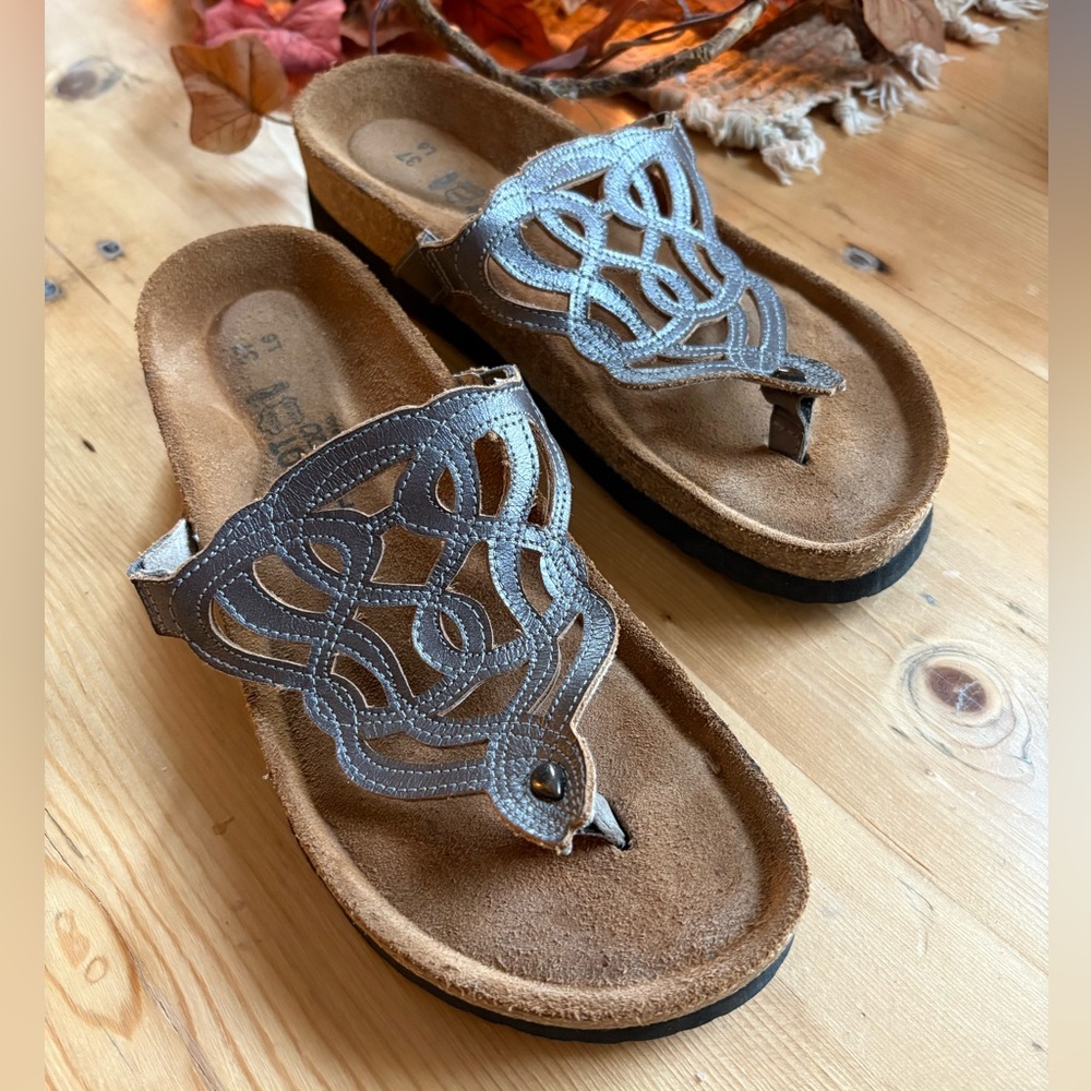 Naot Silver Barbados Comfort Cork Sandals sz 37